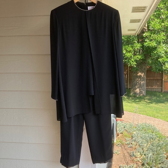 Vintage Caron Black Women's Pantsuit Made in USA - Picture 1 of 5